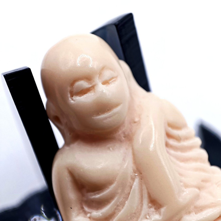 Luang Por Ngern Wat Bang Klan Amulet