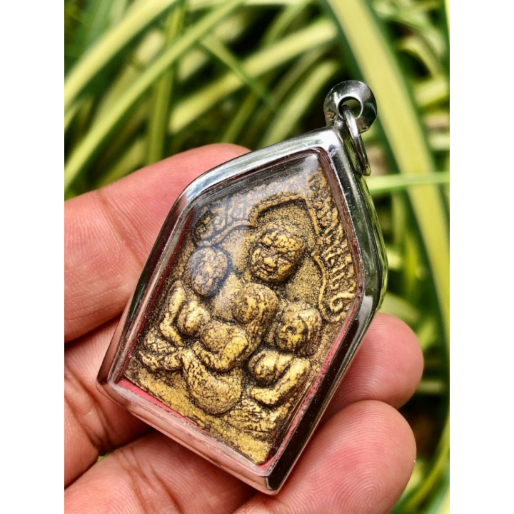 Khun Paen Sam Nang Kuman Thong Amulet Pendant
