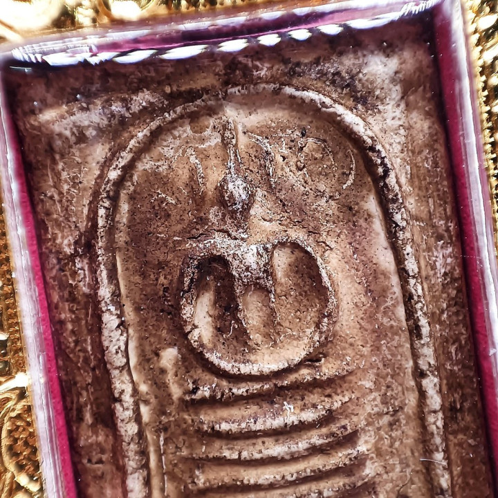 Phra Somdej Kes Chaiyo Buddha Amulet