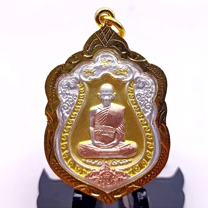 Luang Por Ruay Roon Ruay 99 Amulet Pendant