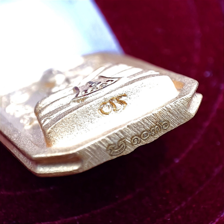 Luang Por Sothorn Buddha Amulet Gold Tone
