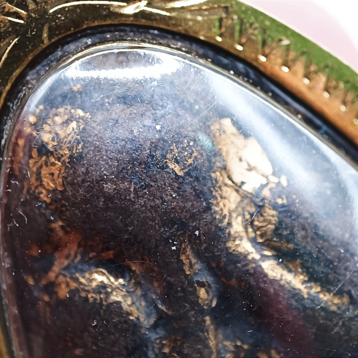 Pidta Luang Por Kaew Amulet Gold Plated Frame