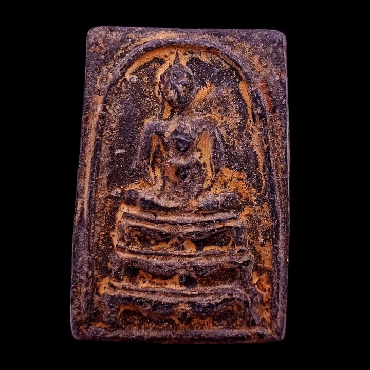 Phra Somdej Wat Rakang Lion Base Buddha Amulet