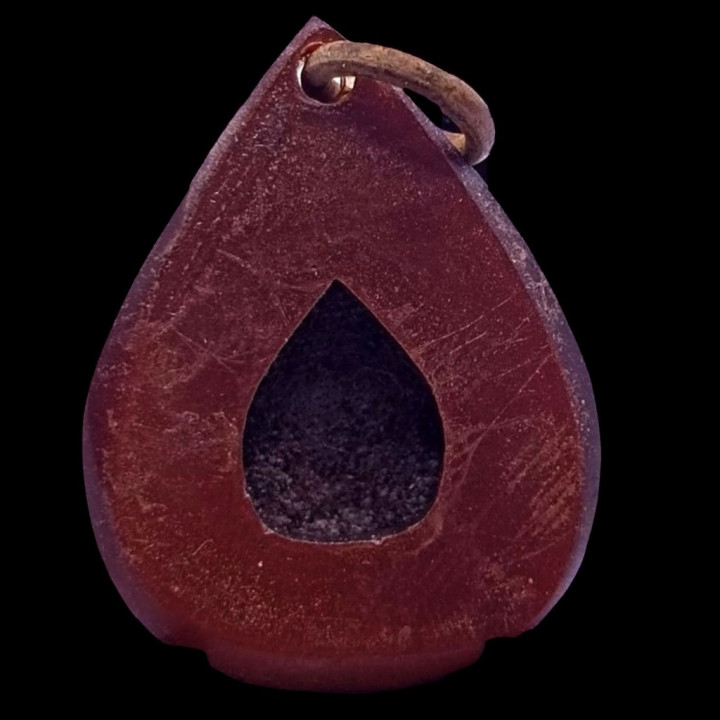 Phra Kleeb Bua Buddha Amulet Luang Pu Suk