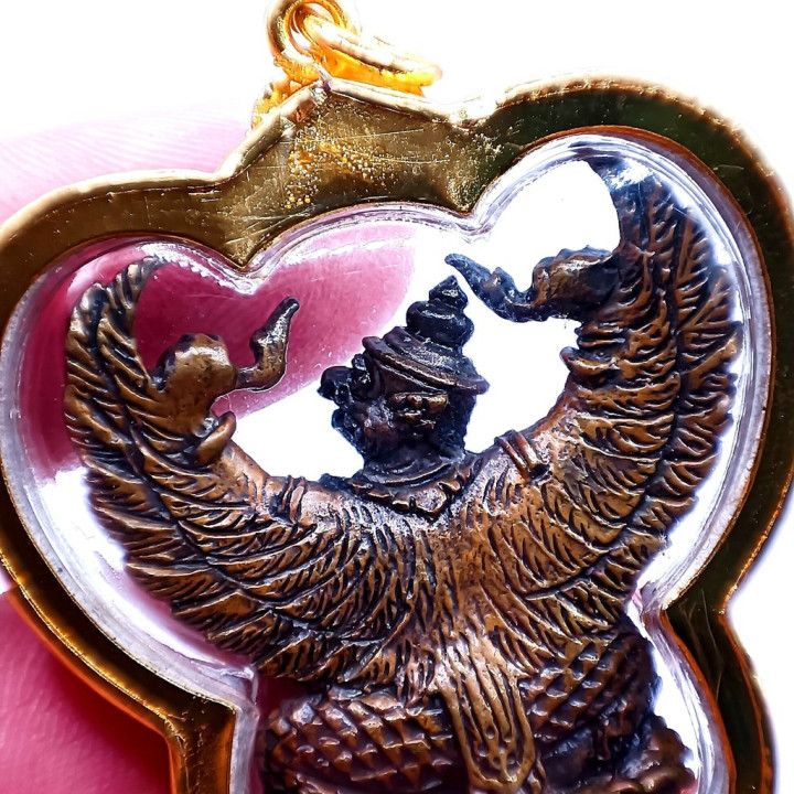 Garuda Luang Por Phat Wat Rai Micron Gold Pendant