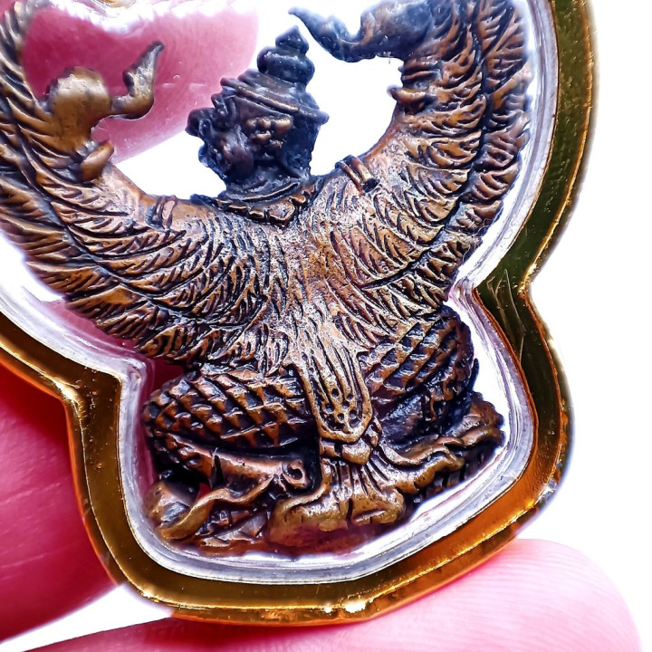 Garuda Luang Por Phat Wat Rai Micron Gold Pendant