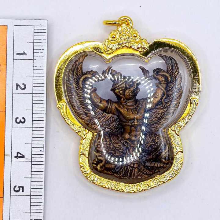 Garuda Luang Por Phat Wat Rai Micron Gold Pendant