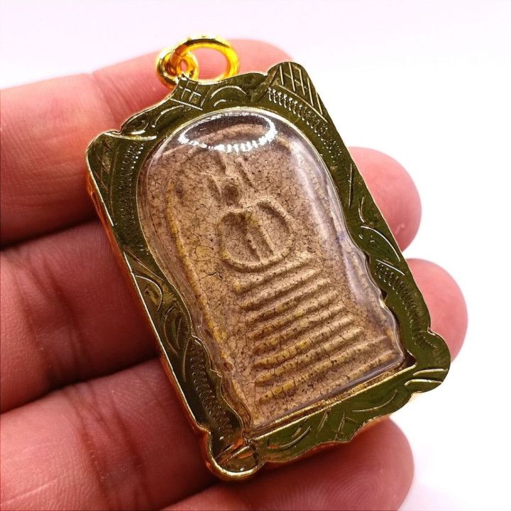 Phra Somdej Kes Chaiyo 9-Tier Base Buddha Amulet