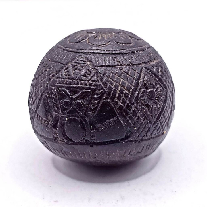 Rahu Coconut Shell Amulet Luang Por Pin