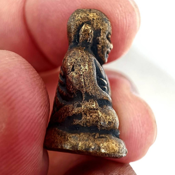 Luang Por Ngern Wat Bang Klan Metal Amulet