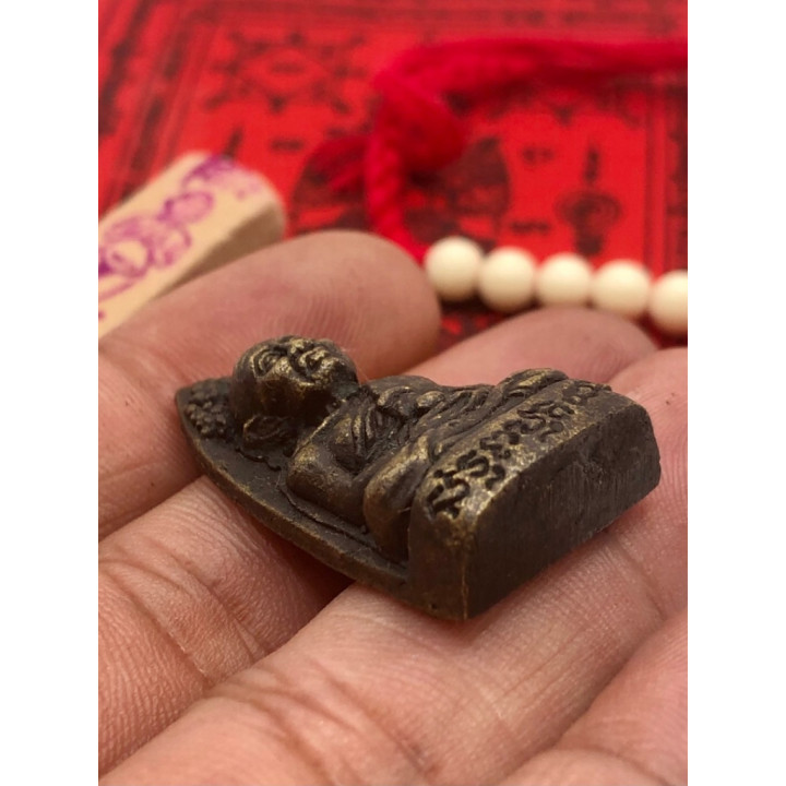 Luang Pu Thuat Wat Chang Hai Brass Amulet