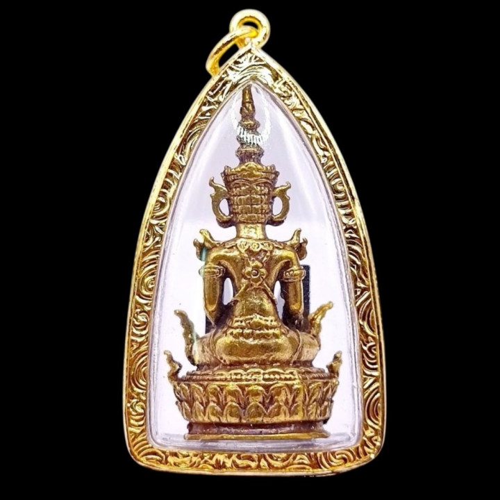 Phra Somdej Maha Chakraphat Buddha Amulet