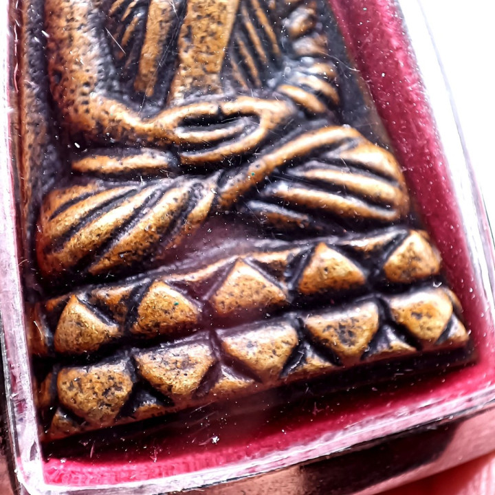 Luang Pu Thuat Wat Chang Hai 2505 Copper Amulet