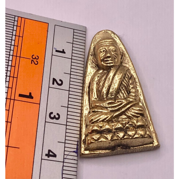 Luang Pu Thuat Wat Chang Hai Brass Amulet
