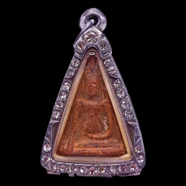 Phra Nang Phaya Pim Yai Buddha Amulet Pendant