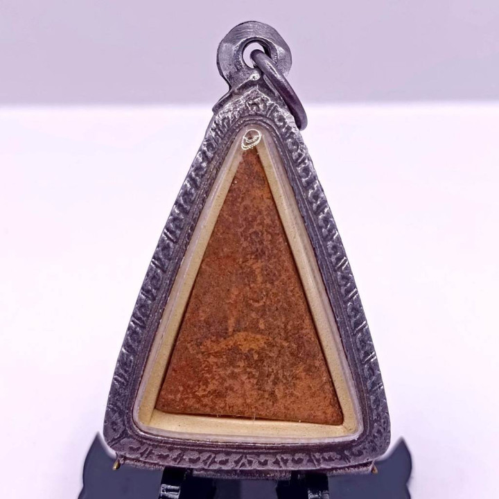Phra Nang Phaya Pim Yai Buddha Amulet Pendant
