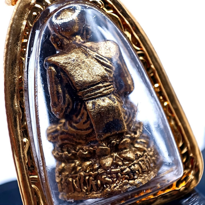 Luang Pu Thuat Gold Plated Amulet Pendant