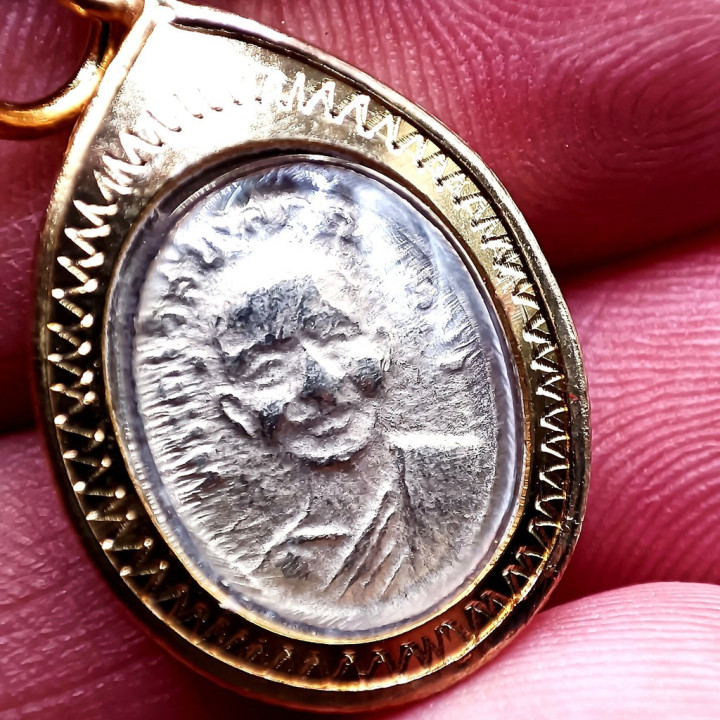 Luang Pu Thuat Melon Seed Gold Plated Pendant