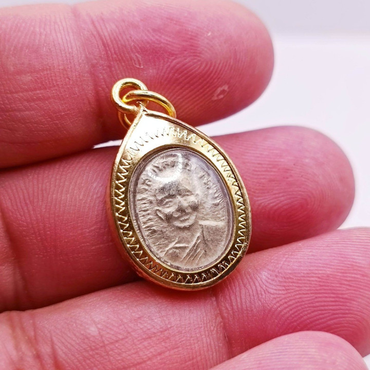 Luang Pu Thuat Melon Seed Gold Plated Pendant