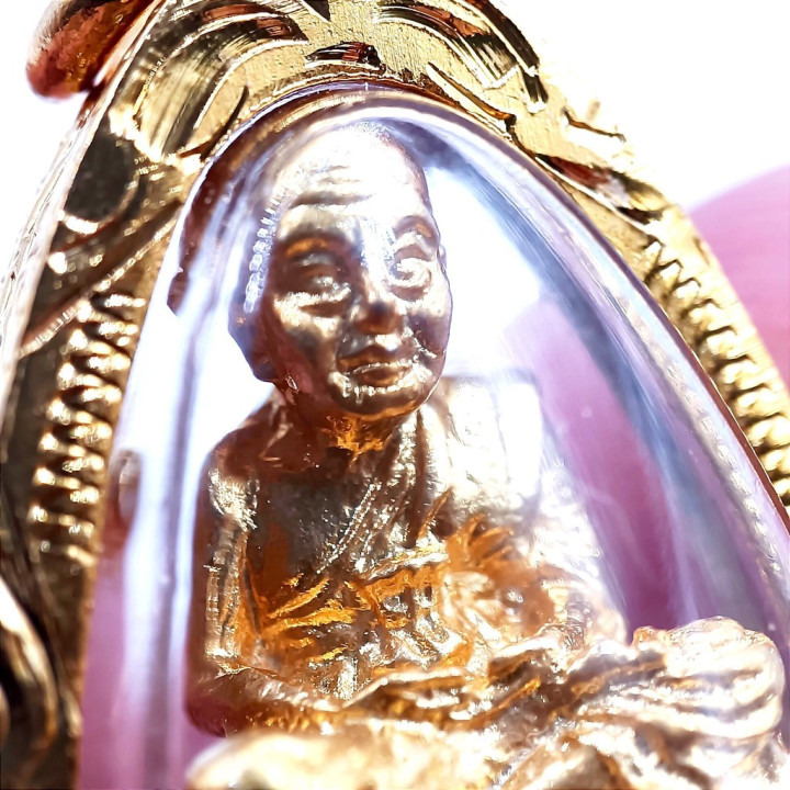 Luang Pu Thuat Wat Chang Hai Gold Plated Pendant