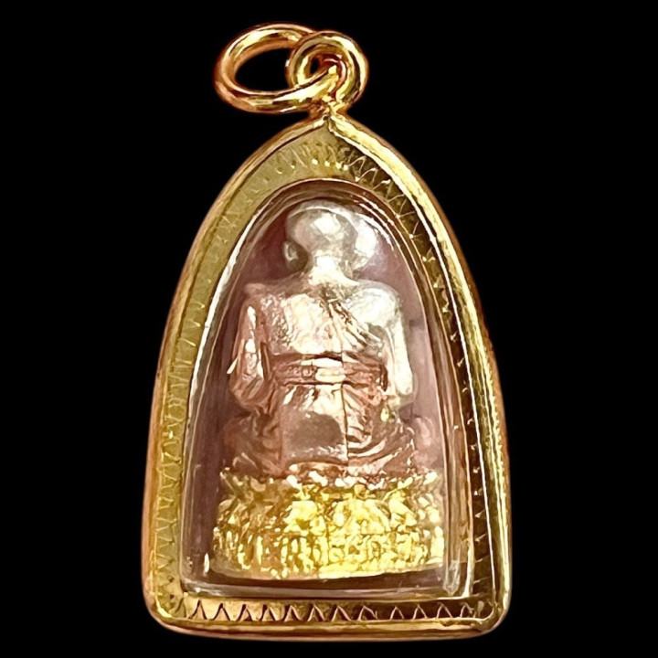 Luang Pu Thuat Wat Chang Hai Gold Plated Pendant