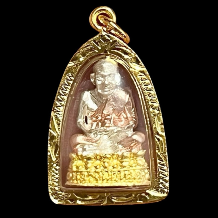 Luang Pu Thuat Wat Chang Hai Gold Plated Pendant