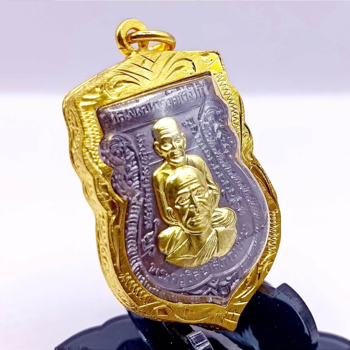 Luang Pu Thuat Nirantarai Amulet Copper Gold Mask