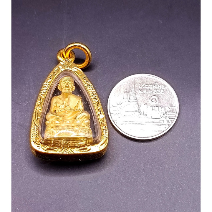 Luang Pu Thuat Wat Chang Hai Micron Gold Pendant