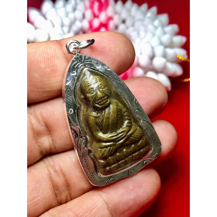 Luang Pu Thuat Amulet Pendant Gold Plated