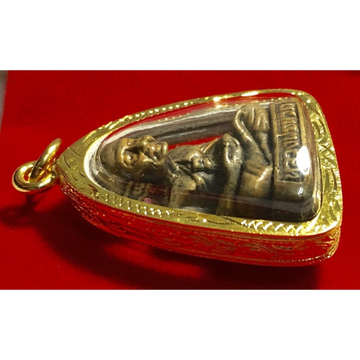 Luang Pu Thuat Brass Amulet Pendant Gold Plated