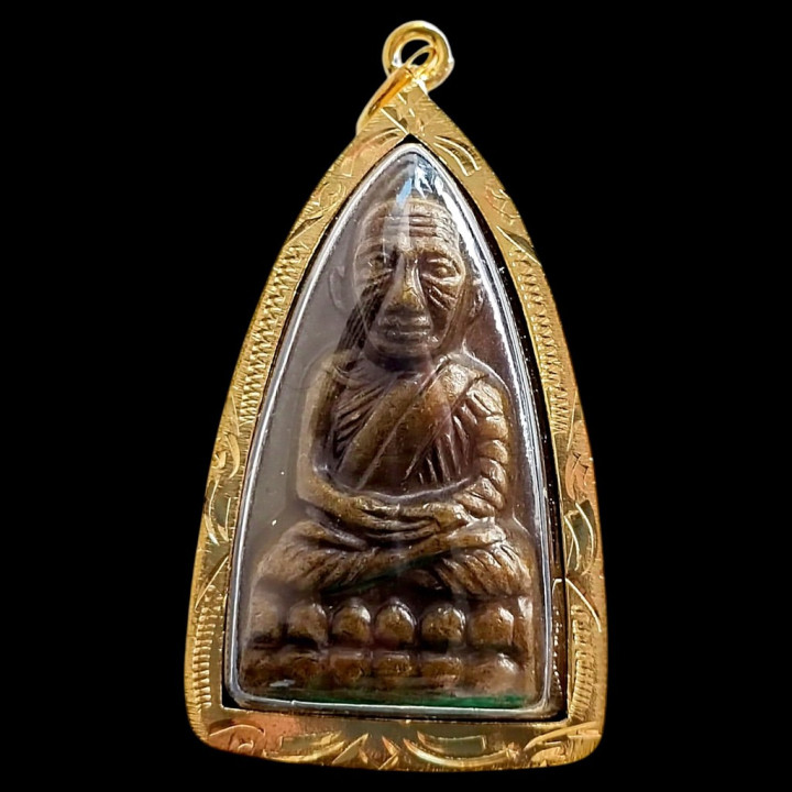 Luang Pu Thuat Brass Amulet Gold Plated Case