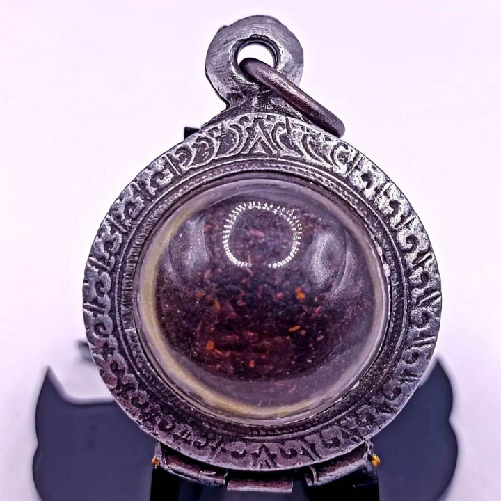 Lp Tim Luk Om Amulet BE 2517 Antique Casing